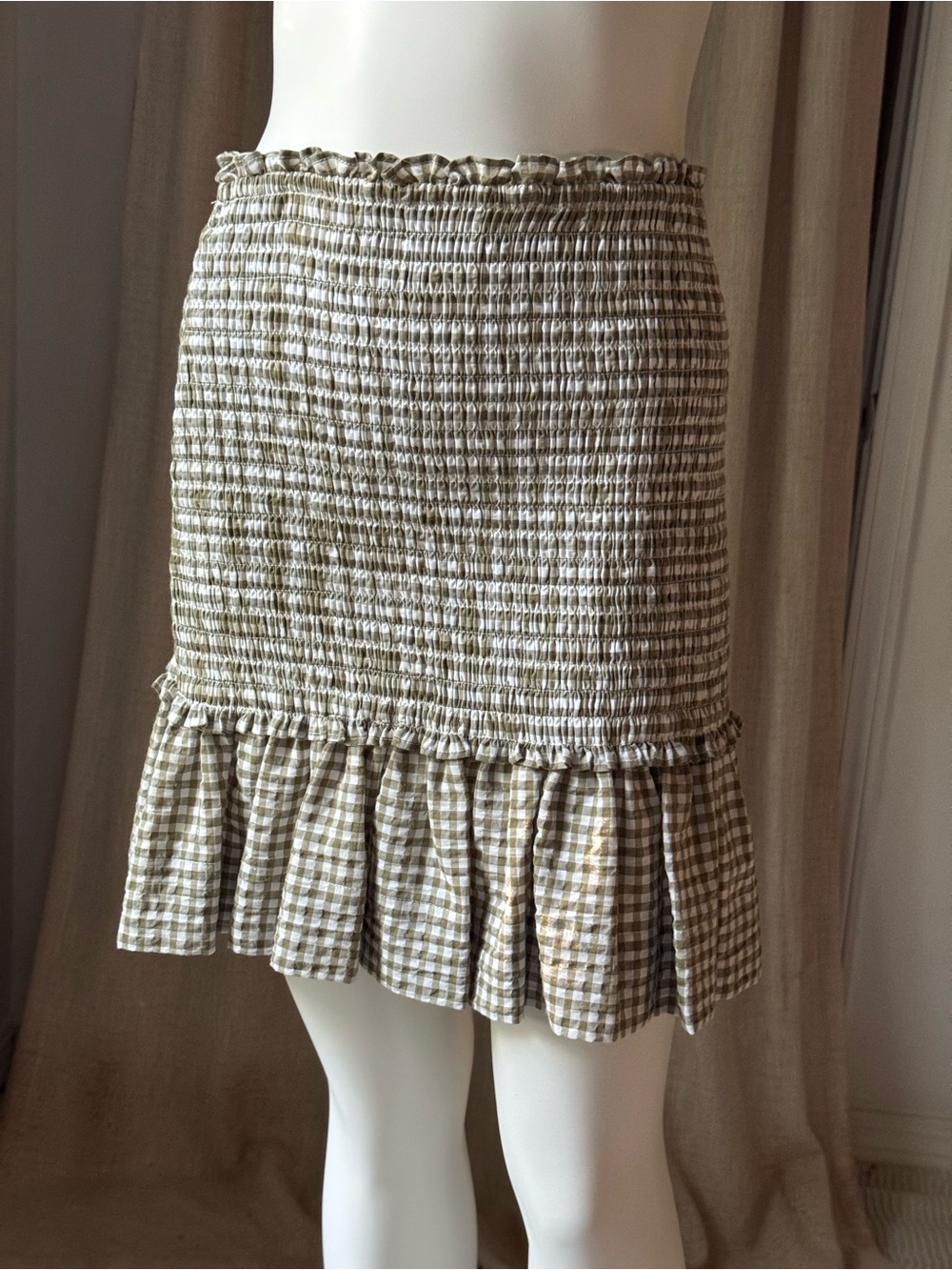 Veronica Beard Smocked Gingham Ruffle Hem Skirt - Olive/White